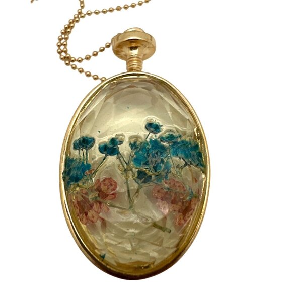 Urban Outfitters Pressed Floral Pendant Necklace Acrylic Gold Tone Timeless - Picture 2 of 6